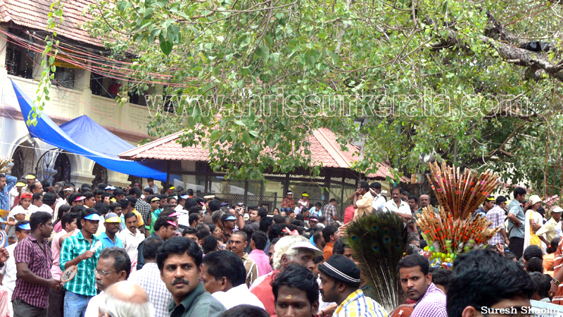 thrissur-pooram-2011- (95)